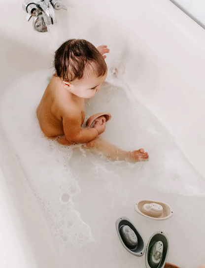 Bug + Bean Kids Wheat Straw Boat Bath Set (3)